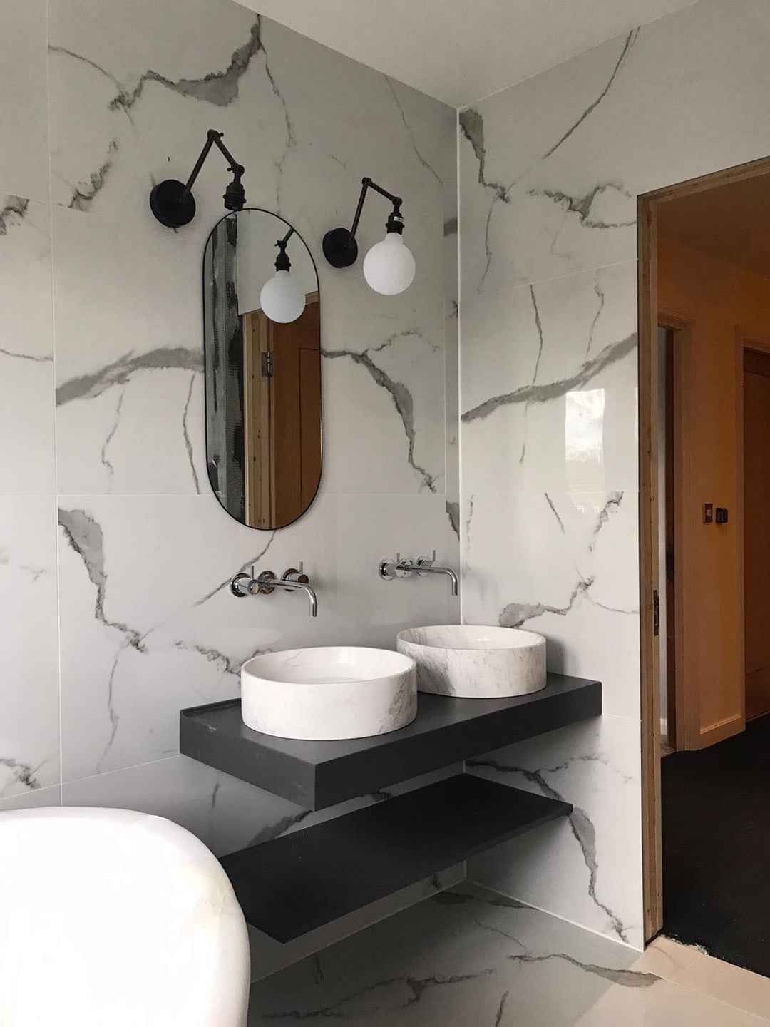Bianco Venato Porcelain Tiles Bathroom Walls IvySpace