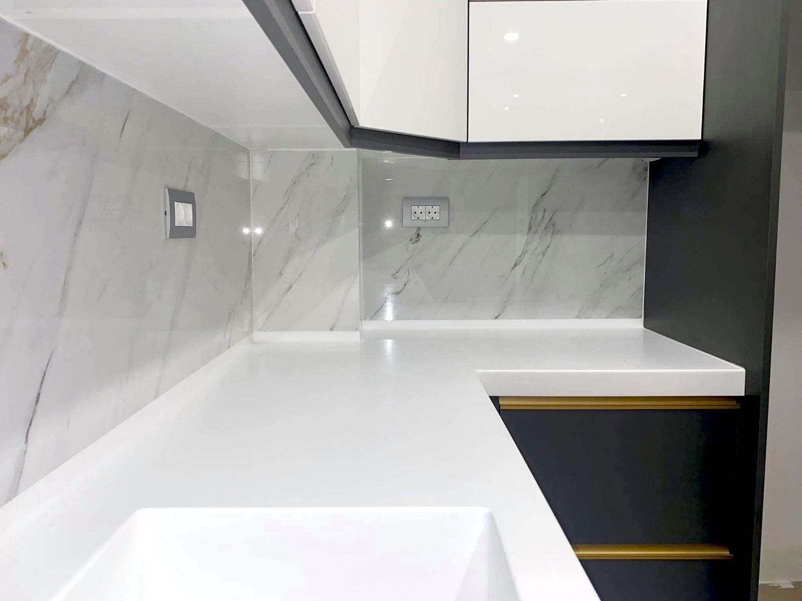 Borghini Ice Slabs Kitchen Splashback IvySpace