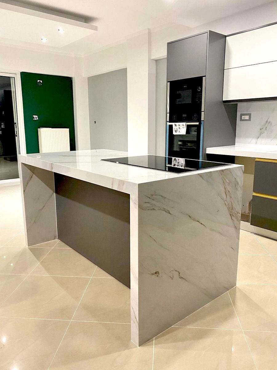 Borghini Ice Large Slabs Kitchen Island Worktop IvySpace