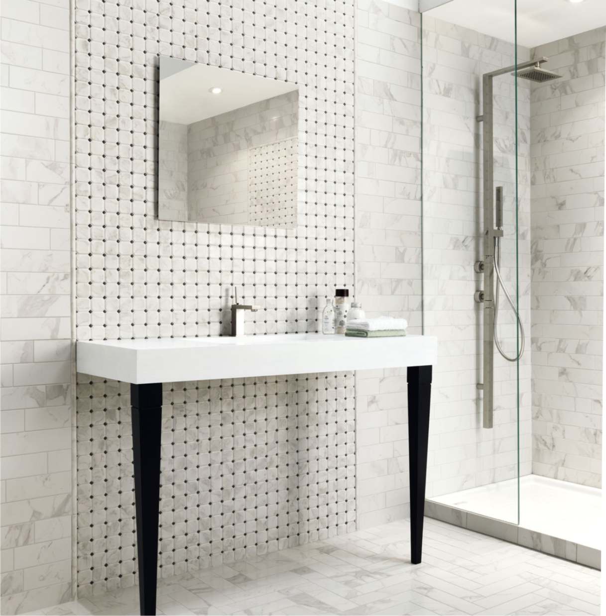 Octagon Thassos Black Dots